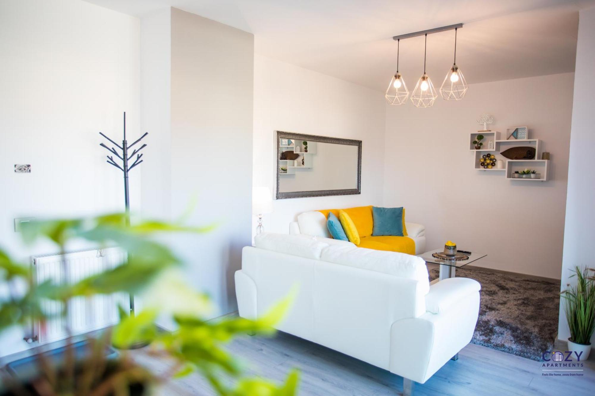 Luxury Cozy At Plaza Apartment Arad